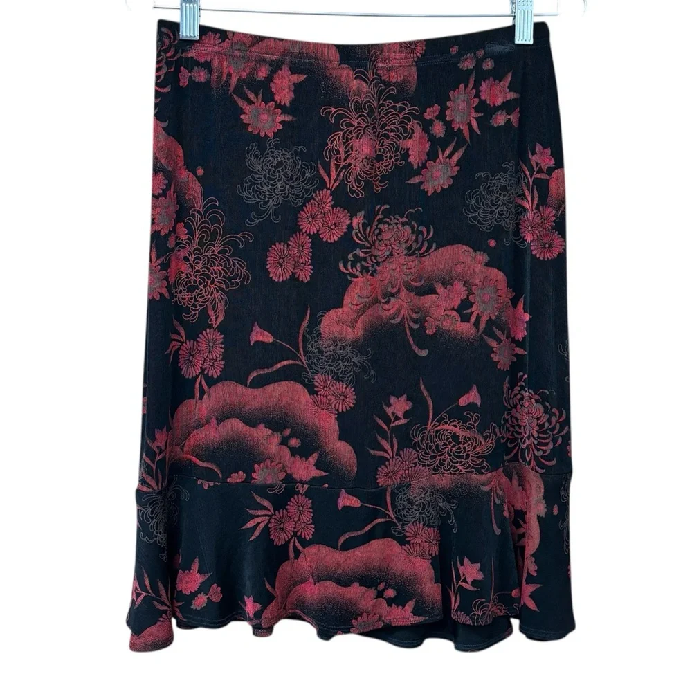 90s/y2k slinky above knee skirt with red floral pattern, size petite medium - Picture 2 of 7